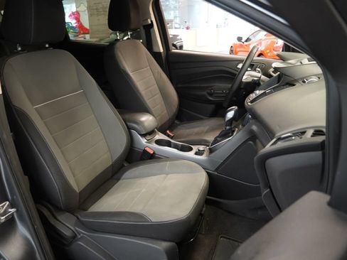 Used 2013 Ford Escape SE FWD image 32