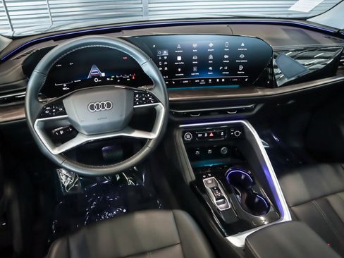 Certified 2025 Audi Q5 Premium w/ Convenience Package image 22