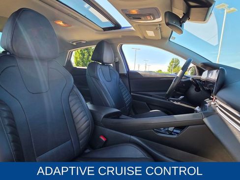 Used 2023 Hyundai Elantra Limited image 13