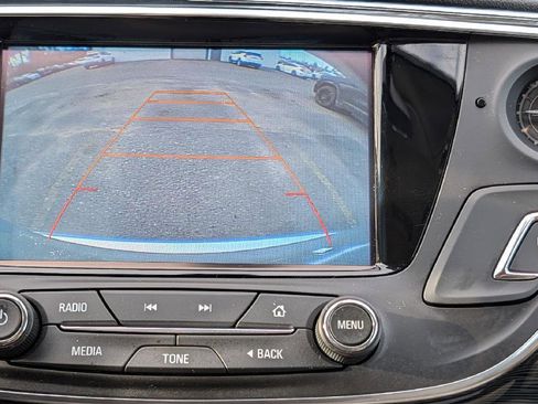 Used 2018 Buick Envision Preferred image 17