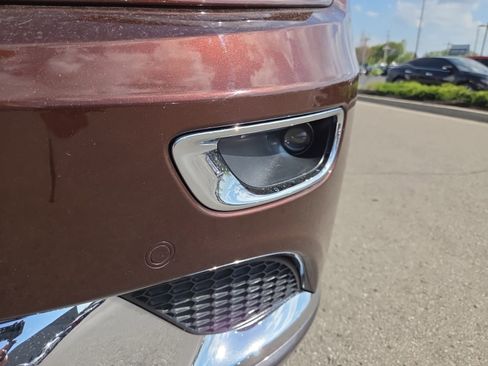 Used 2015 Jeep Grand Cherokee Summit image 14