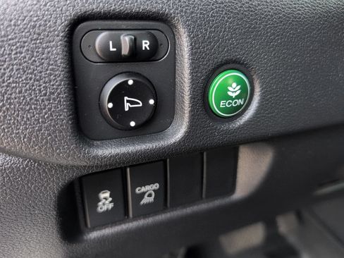 Used 2019 Honda Ridgeline Sport image 13