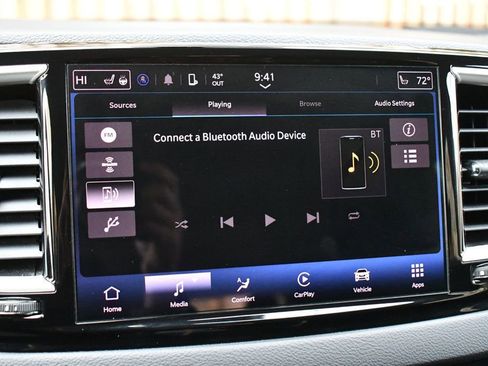 Used 2022 Chrysler Pacifica Touring-L image 37