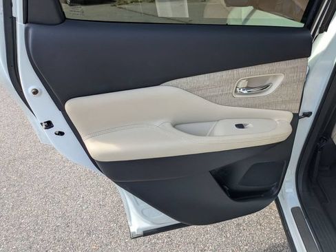 Used 2022 Nissan Murano SL FWD image 26