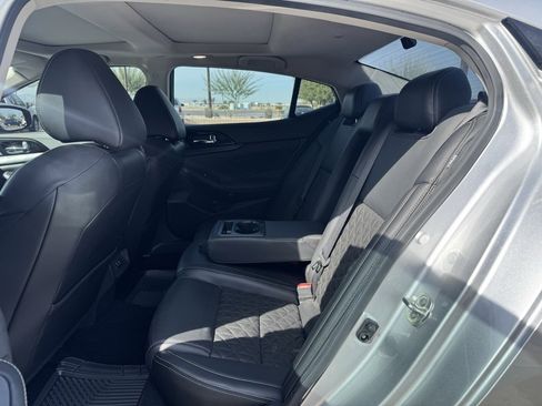 Used 2021 Nissan Maxima Platinum w/ Sport Mat Group image 17