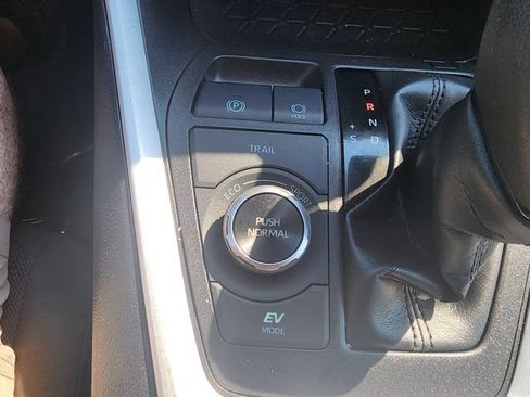 Used 2023 Toyota RAV4 XLE w/ Convenience Package AWD/4WD image 30