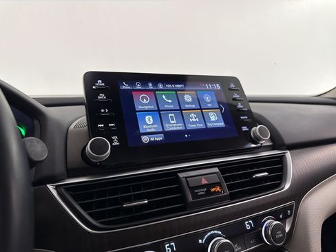 Used 2021 Honda Accord Touring image 23