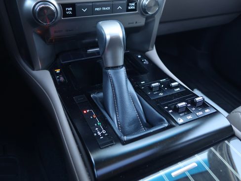 Certified 2021 Lexus GX 460 Luxury w/ Accessory Package image 29