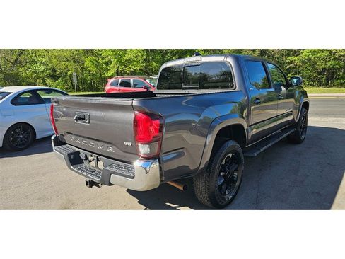 Used 2019 Toyota Tacoma SR5 image 6