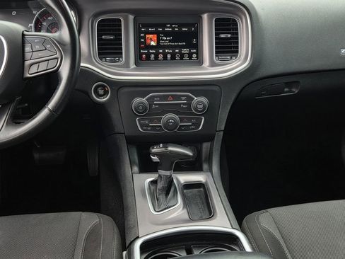 Used 2022 Dodge Charger SXT RWD image 13