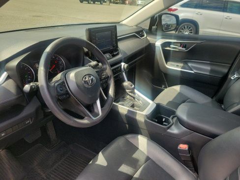 Used 2022 Toyota RAV4 XLE Premium AWD/4WD image 12