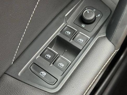 Certified 2023 Volkswagen Tiguan SE AWD/4WD image 21