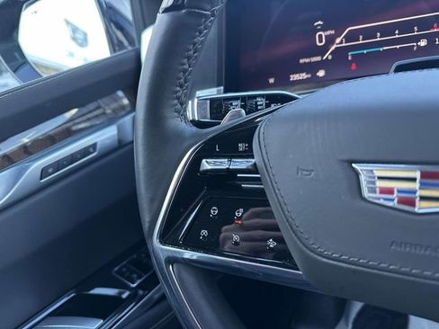 Certified 2025 Cadillac Escalade ESV Premium Luxury Platinum w/ LPO, Floor Liner Package image 42