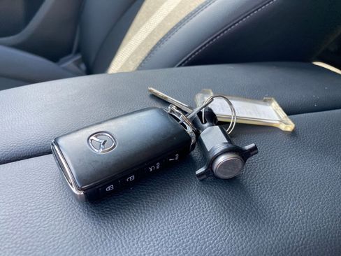 Used 2025 MAZDA CX-50 AWD 2.5 S w/ Premium Package image 21