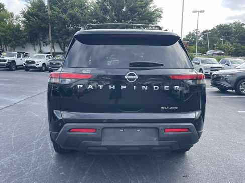 Used 2022 Nissan Pathfinder SV AWD/4WD image 6