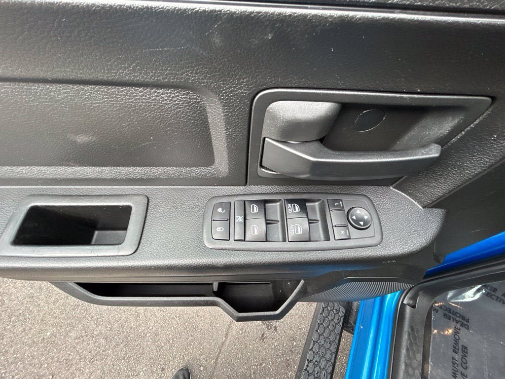 Used 2019 RAM 1500 Express w/ Hydro Blue Sport Package AWD/4WD image 15