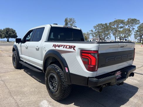Used 2024 Ford F150 Raptor AWD/4WD image 19