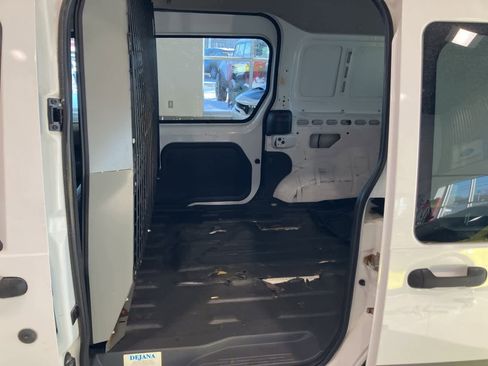 Used 2013 Ford Transit Connect XLT image 20