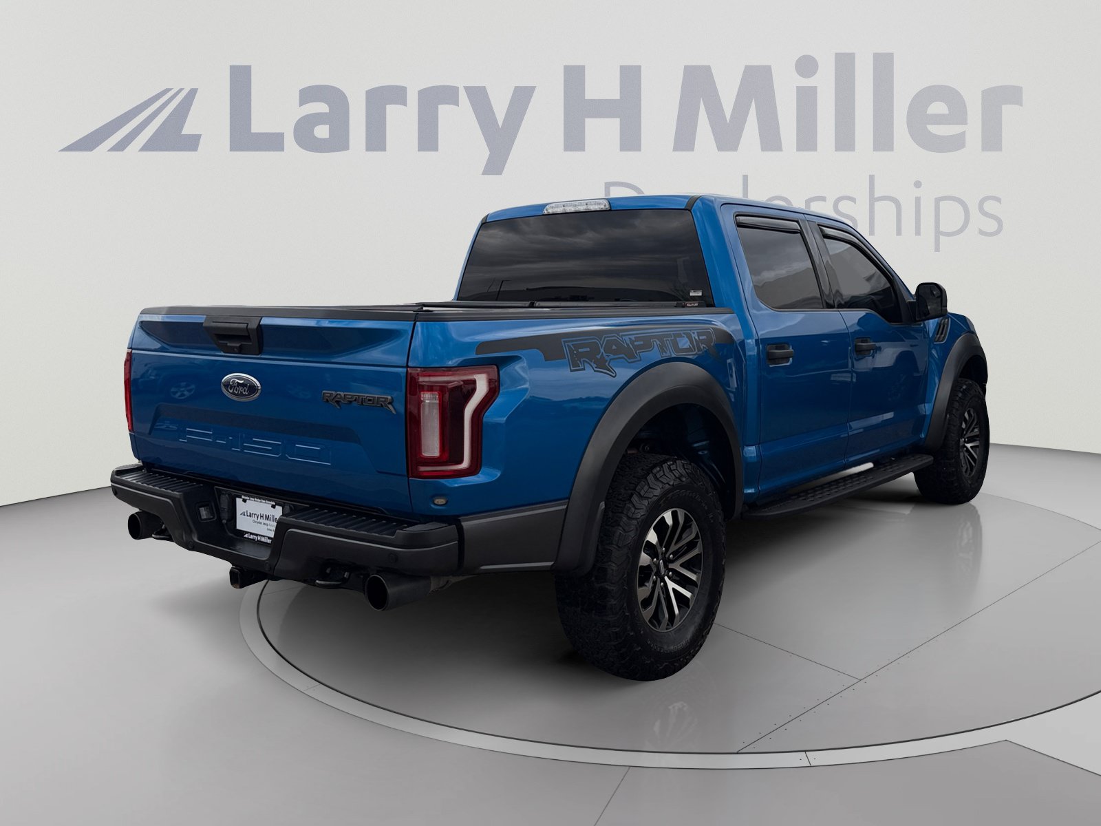 Used 2019 Ford F150 Raptor AWD/4WD image 5