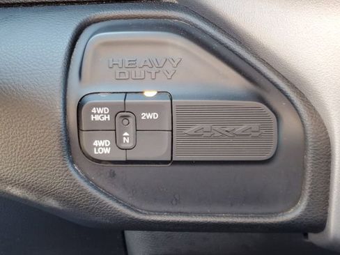 Used 2024 RAM 2500 Big Horn image 27