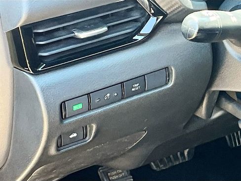 Used 2022 Nissan Sentra SV FWD image 10