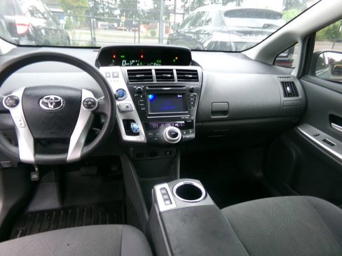 Used 2014 Toyota Prius V Three FWD image 8