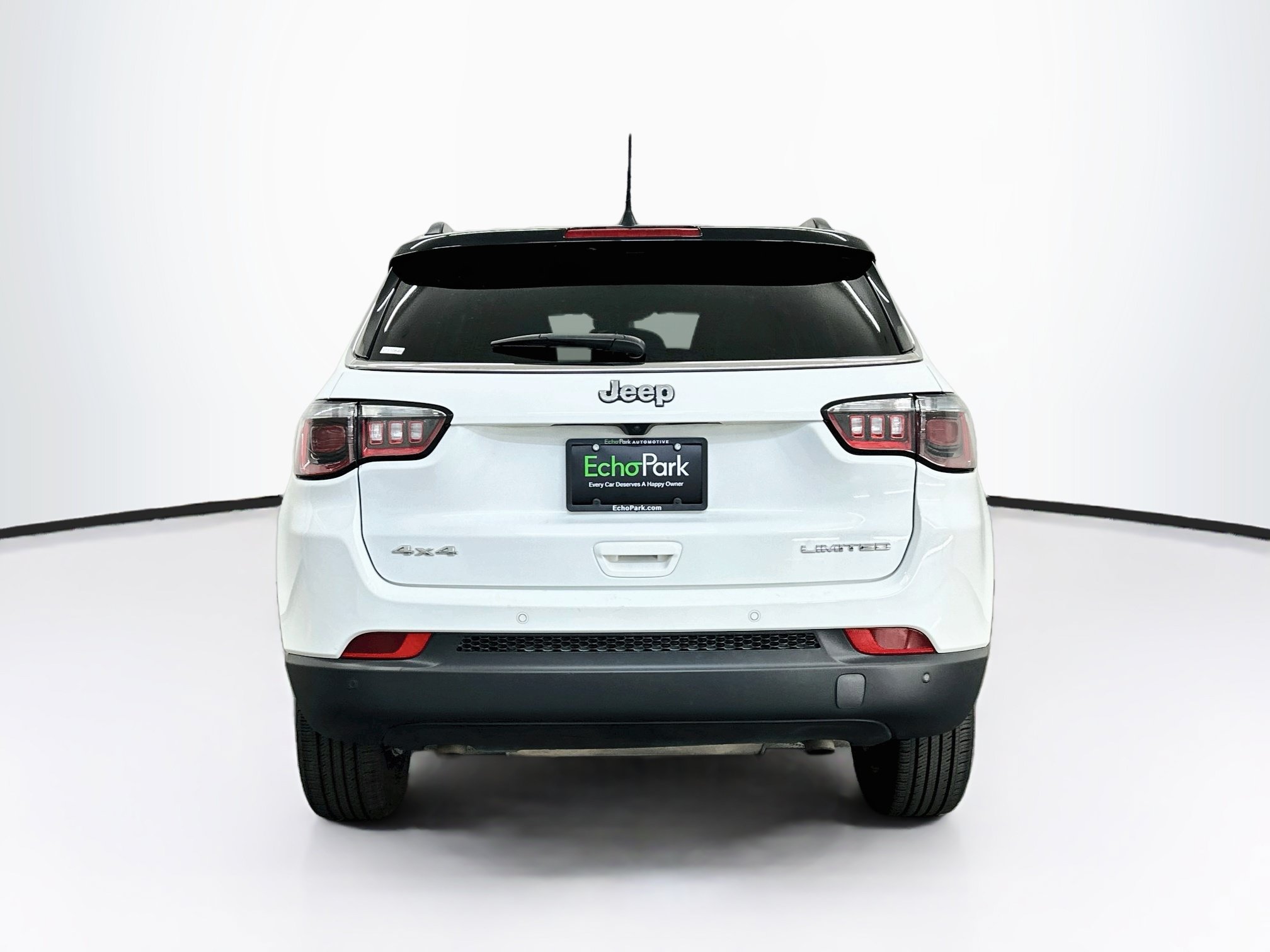 Used 2025 Jeep Compass Limited AWD/4WD image 7