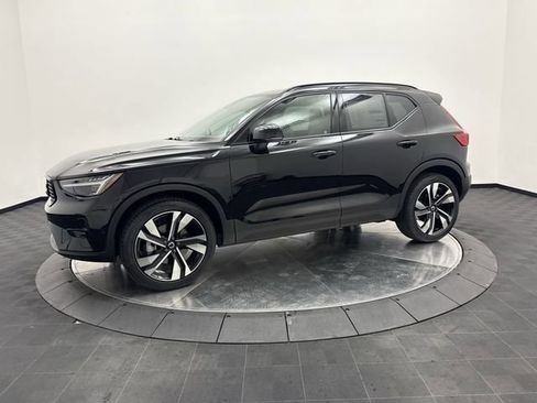 New 2026 Volvo XC40 B5 Ultra w/ Protection Package Premier AWD/4WD image 4