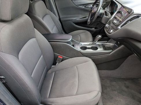 Used 2018 Chevrolet Malibu LT image 30
