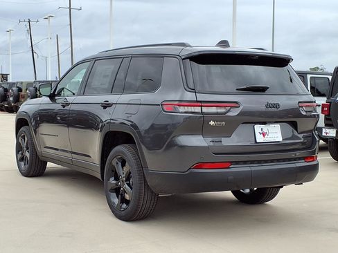 New 2025 Jeep Grand Cherokee L Limited image 2