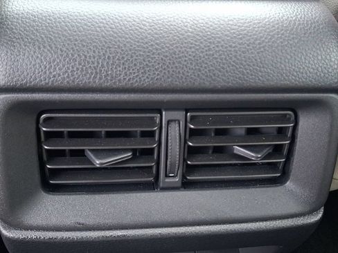 Used 2023 Honda CR-V EX-L image 11