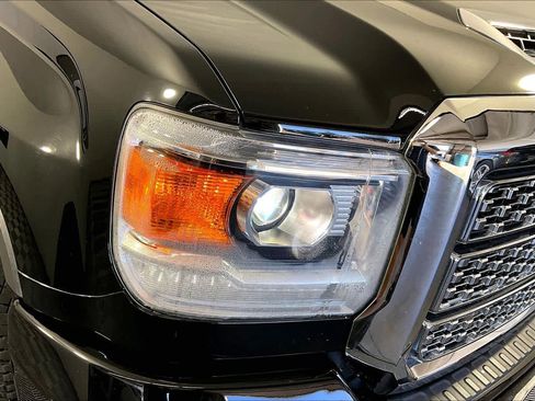 Used 2019 GMC Sierra 3500 Denali w/ Duramax Plus Package image 26