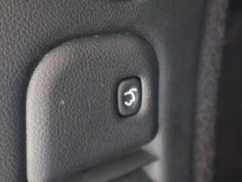 Used 2023 Dodge Durango GT image 24