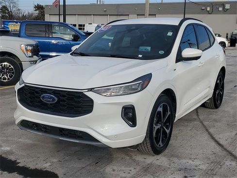 Certified 2023 Ford Escape ST-Line Elite w/ Premium Technology Package image 2