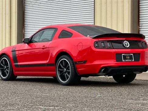 Used 2013 Ford Mustang Boss 302 w/ Boss 302 Accessory Pkg image 4