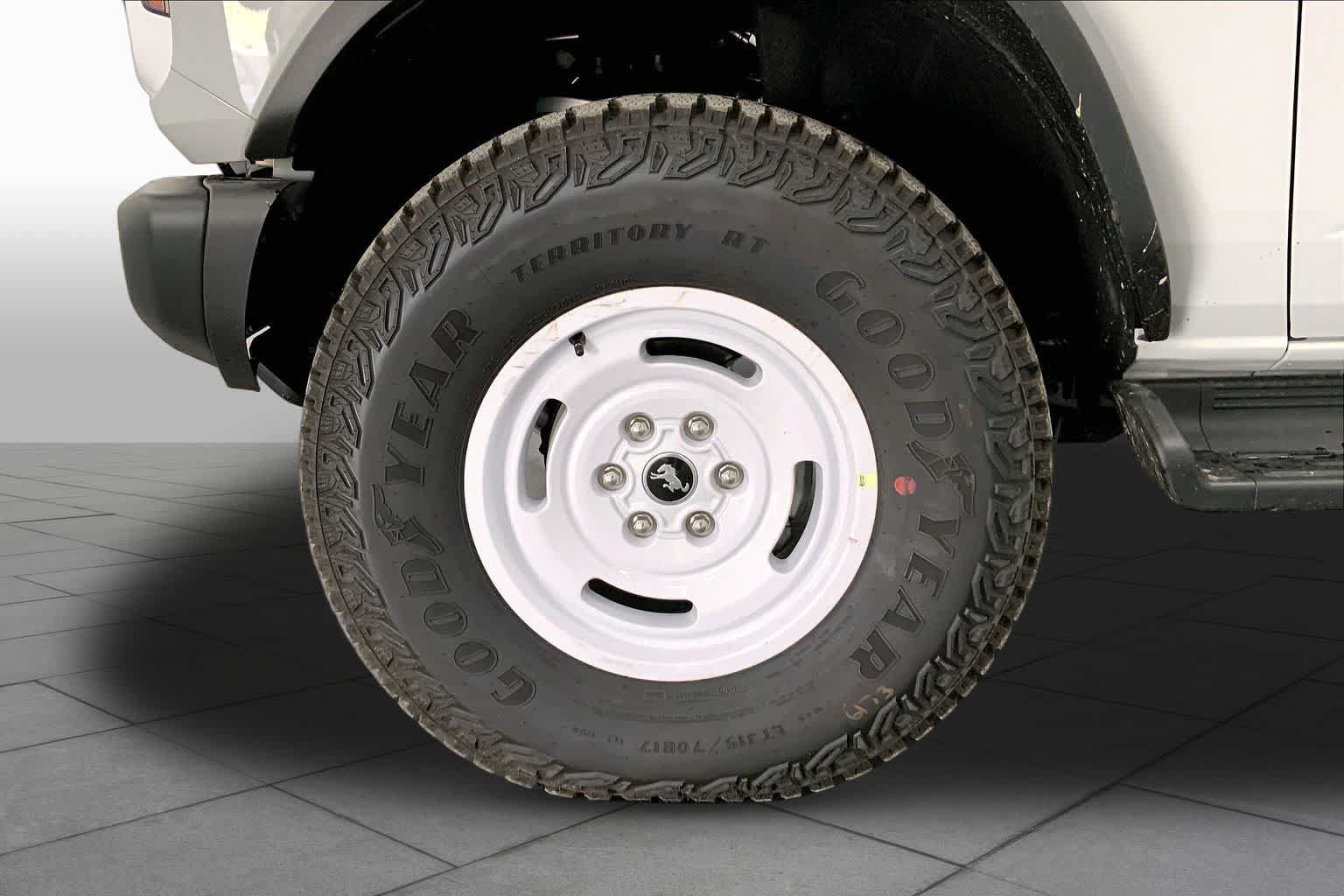 New 2026 Ford Bronco Heritage Edition AWD/4WD image 9