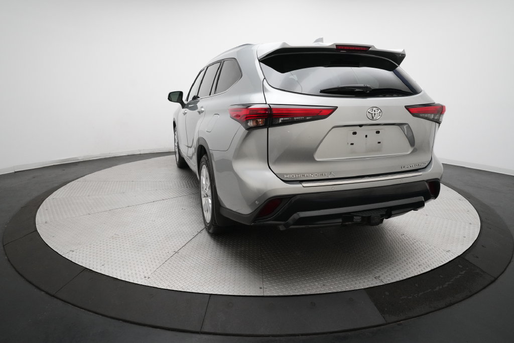 Used 2021 Toyota Highlander Limited AWD/4WD image 34