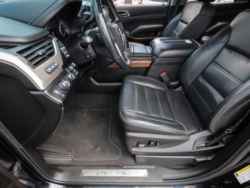 Used 2019 GMC Yukon Denali w/ Denali Ultimate Package AWD/4WD image 52