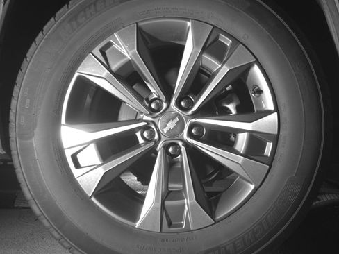 Used 2025 Chevrolet Equinox LT image 15