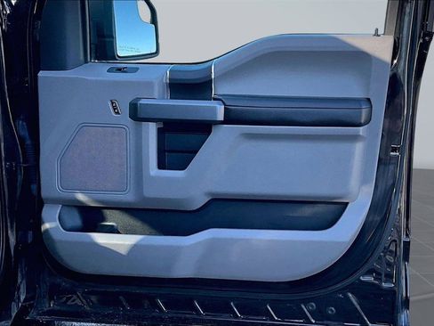 Used 2020 Ford F150 XLT image 28