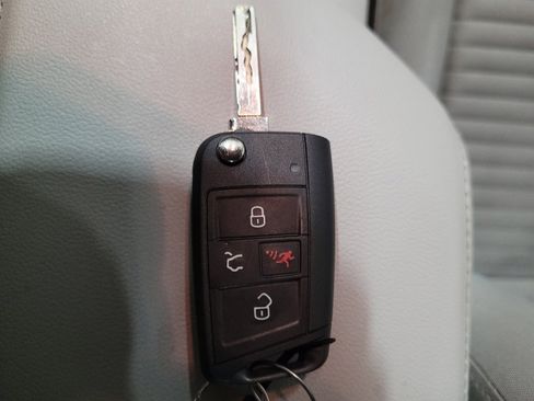 Used 2022 Volkswagen Jetta S FWD image 32