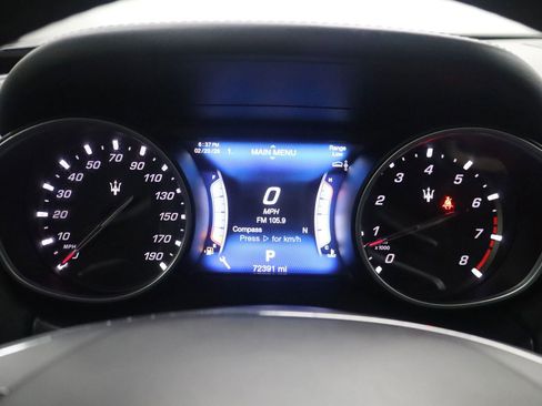 Used 2017 Maserati Levante S image 28