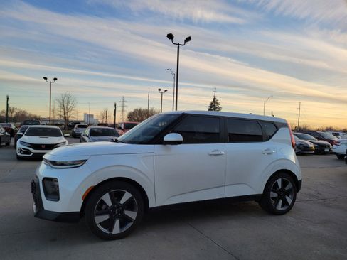 Used 2020 Kia Soul EX w/ Option Group 015 image 4