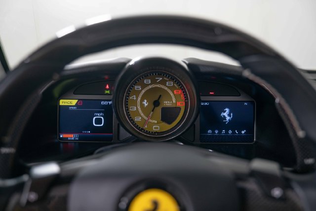 Used 2023 Ferrari 812 GTS RWD image 18
