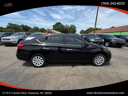 Used 2019 Nissan Sentra S FWD image 6