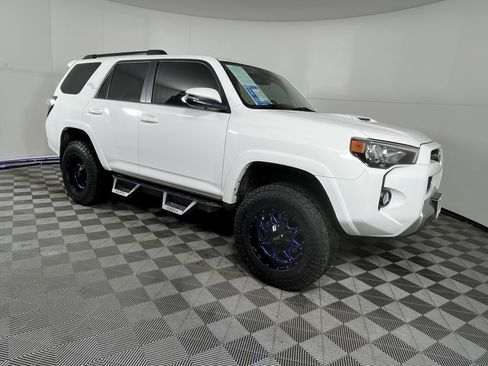 Used 2019 Toyota 4Runner TRD Off-Road Premium image 7