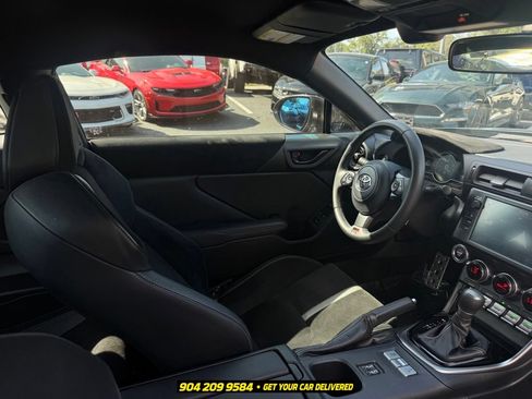 Used 2023 Toyota GR86 Premium RWD image 33
