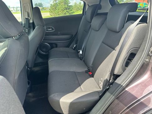 Used 2022 Honda HR-V EX image 15