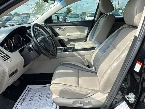 Used 2011 MAZDA CX-9 Touring w/ Moonroof & Bose Audio Pkg FWD image 9