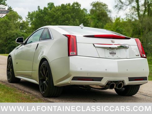 Used 2015 Cadillac CTS V RWD image 31